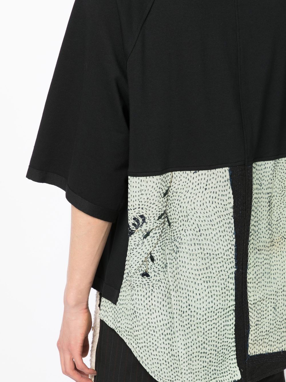 Contrasting-Stitch Detail T-Shirt